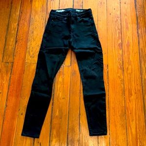 GAP 1969 stretch true skinny black Jean size 29R